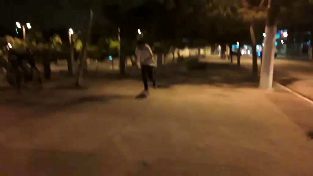 Desafio gravado à noite no parque